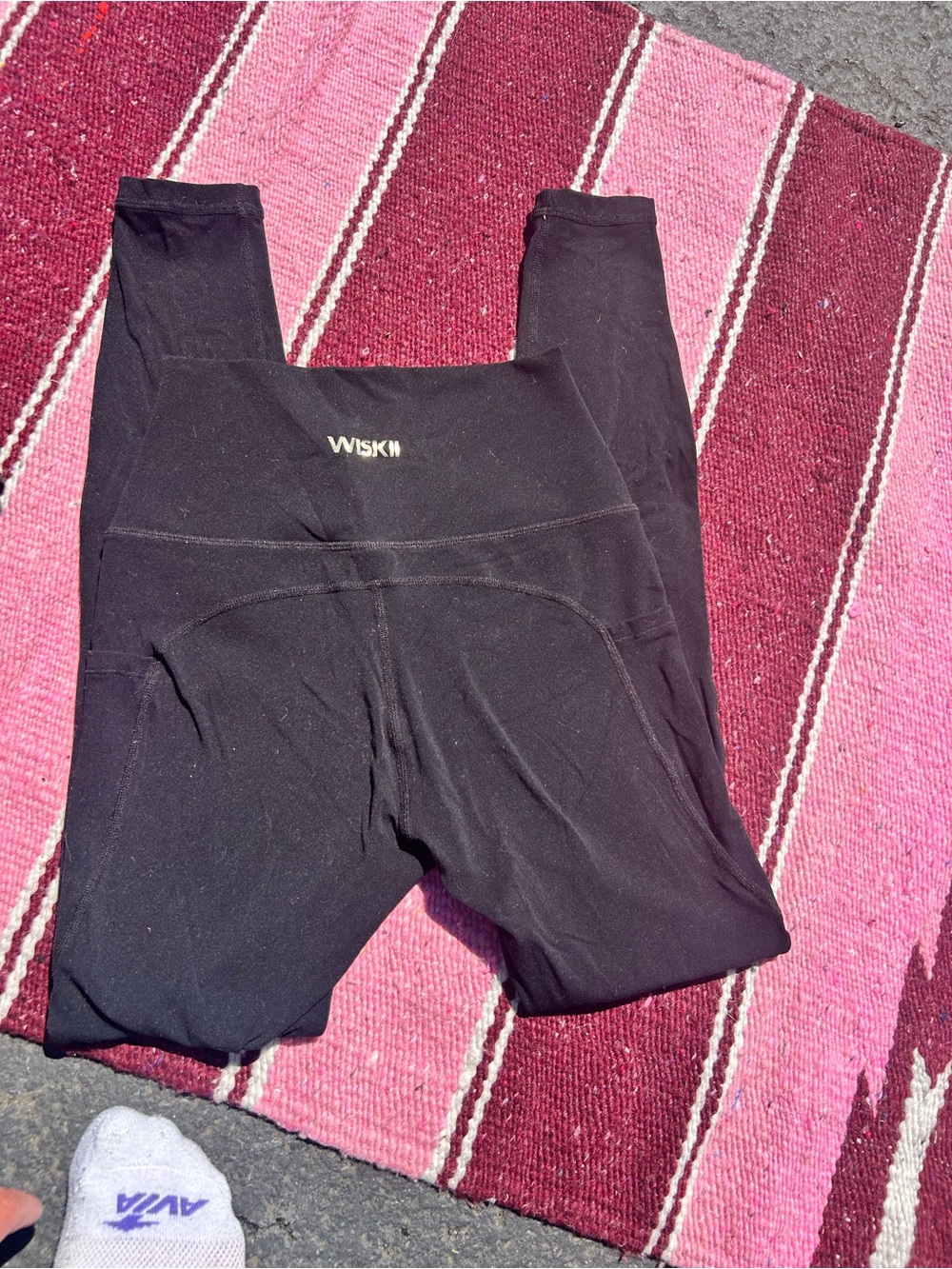 WISKÍ Black High-Waist Performance Leggings
